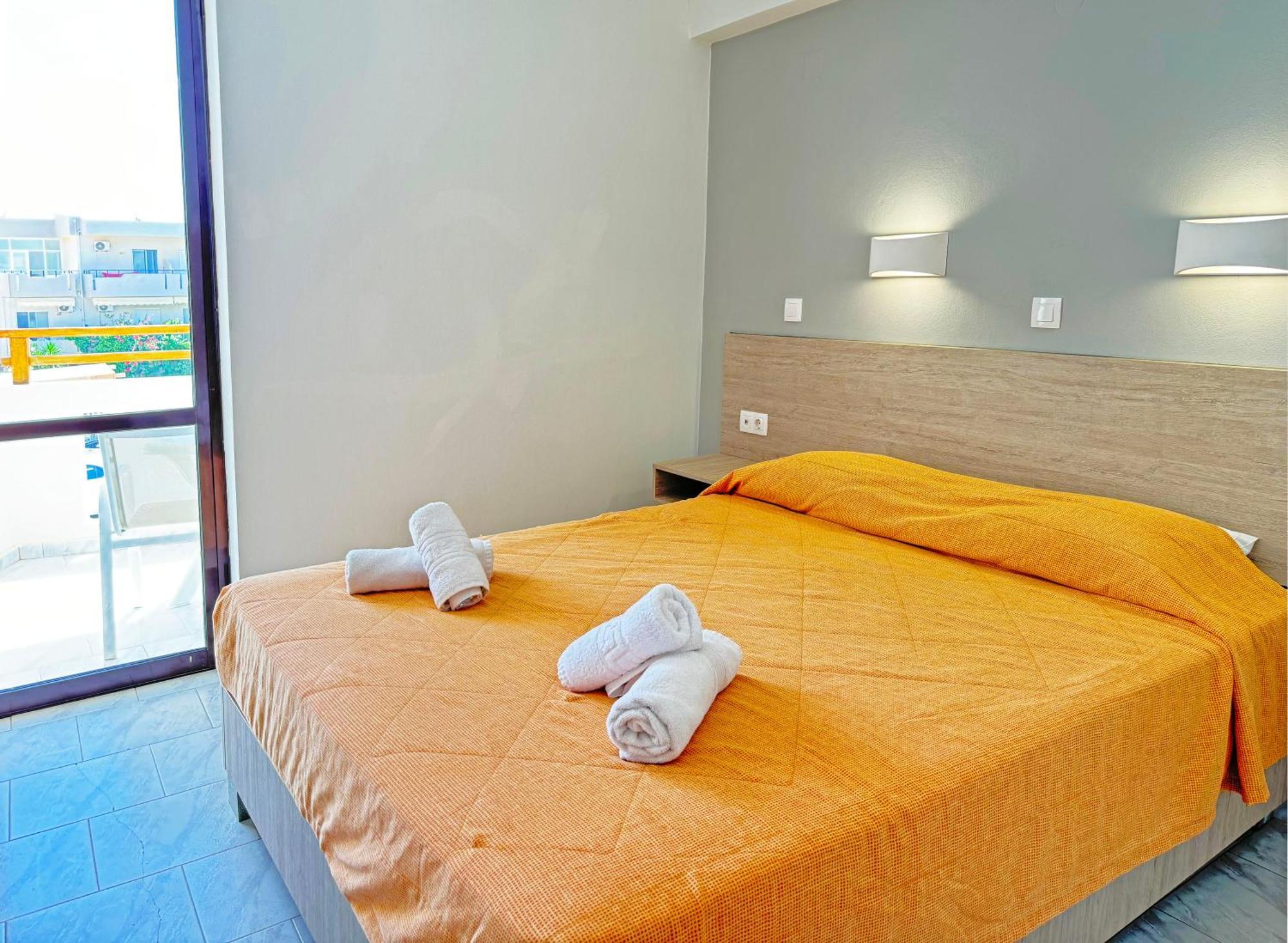 Domenica Apartments Rethymno Rum bild