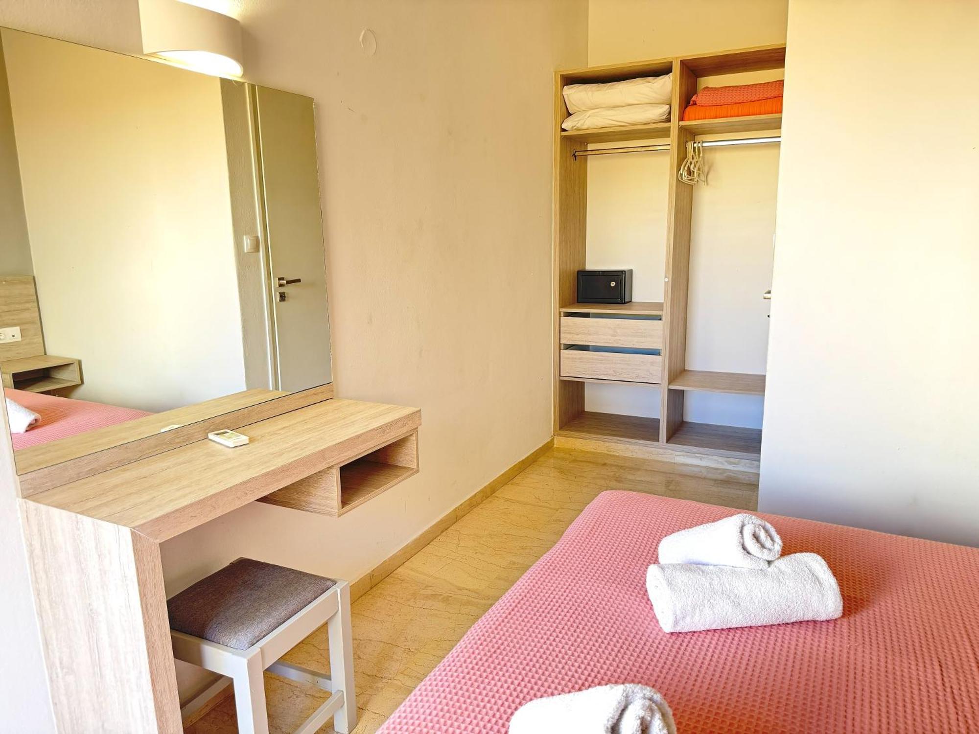 Domenica Apartments Rethymno Rum bild